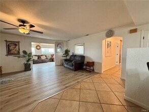 45105 73rd St W in Lancaster, CA - Building Photo - Building Photo