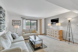 Prairie Apartments in Salem, WI - Building Photo