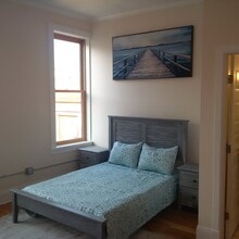 38 Green St, Unit 301 in New London, CT - Building Photo - Building Photo