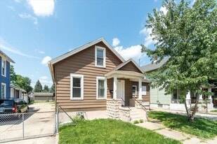 505 E Jackson St in Joliet, IL - Building Photo