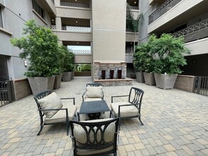 931 E Walnut St in Pasadena, CA - Building Photo - Building Photo