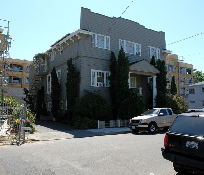 616 B St in Santa Rosa, CA - Foto de edificio - Building Photo