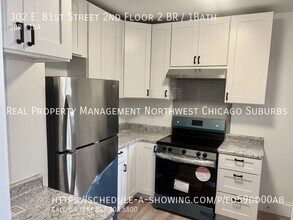 302 E 81st St in Chicago, IL - Building Photo - Building Photo