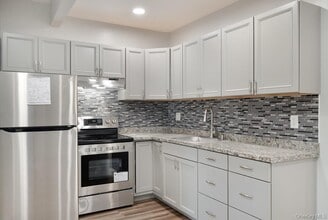 42 Haab Ave in Babylon, NY - Building Photo - Building Photo