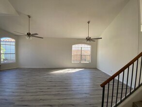 10254 Hopi Ln in Goodyear, AZ - Building Photo - Building Photo