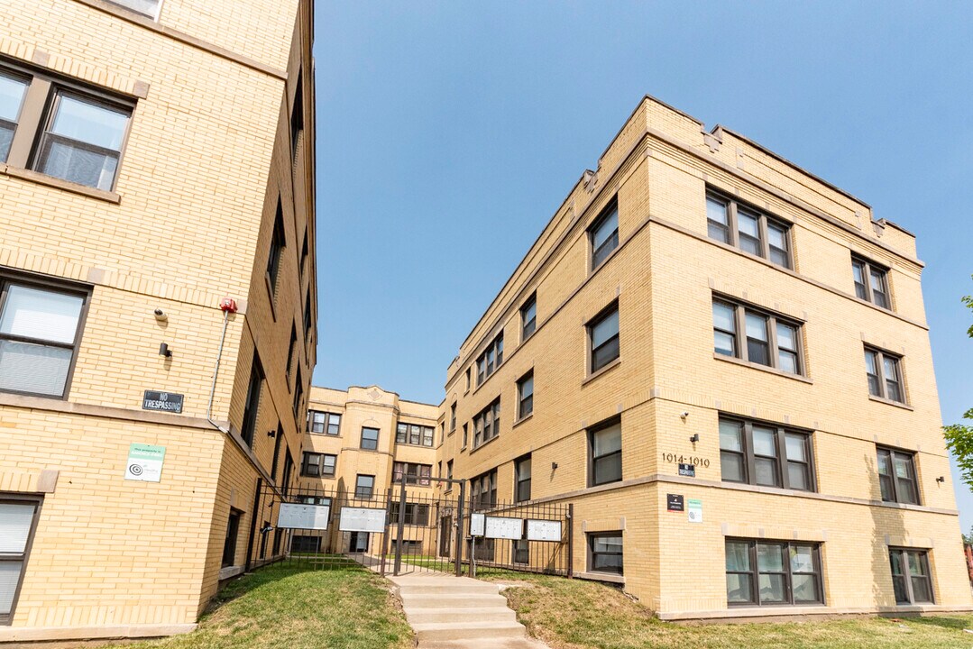 1014 S 1st Ave in Maywood, IL - Building Photo