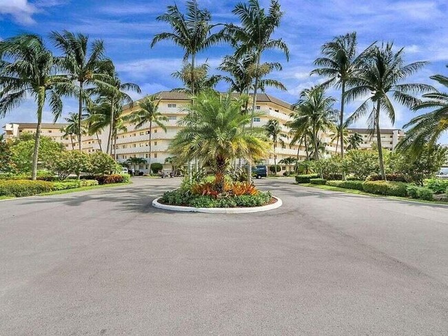 400 N Federal Hwy in Deerfield Beach, FL - Building Photo - Building Photo