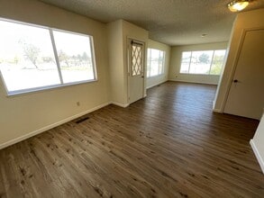 826 Rubio Way in Gardnerville, NV - Building Photo - Building Photo