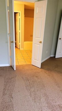 18046 Berry Branch Dr photo'