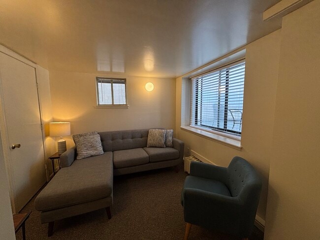 910 S State St, Unit 910 S. State in Ann Arbor, MI - Foto de edificio - Building Photo