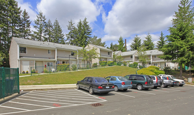 Eastside Terrace in Bellevue, WA - Foto de edificio - Building Photo