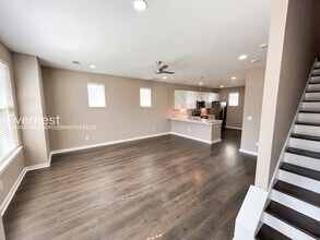 305 Jeffries Wy in Lebanon, TN - Foto de edificio - Building Photo