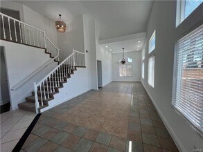40132 White Leaf Ln in Murrieta, CA - Building Photo - Building Photo
