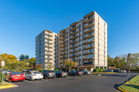 Barcroft Hills Condominium in Falls Church, VA - Building Photo - Building Photo