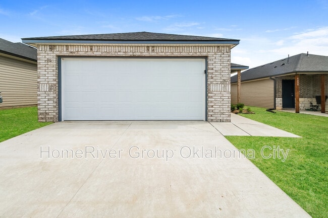 property at 1220 S Brk Dr