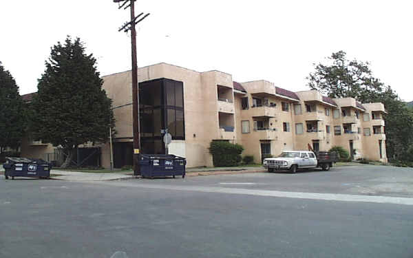 5000 Echo St in Los Angeles, CA - Building Photo