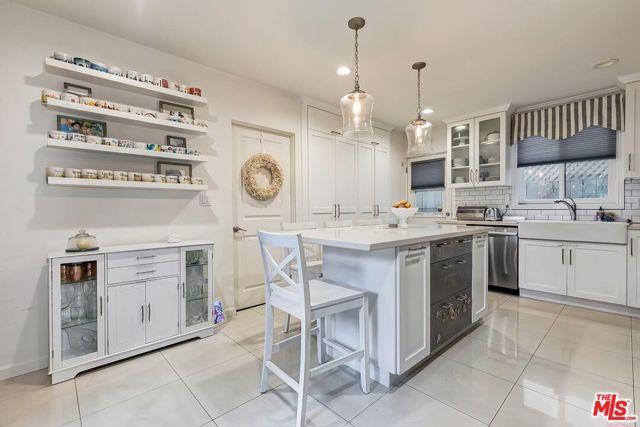 property at 3804 Lenawee Ave