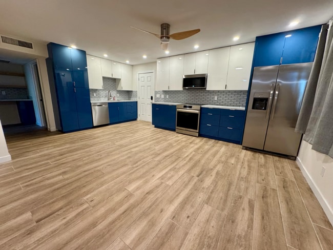 property at 82 N Palm St