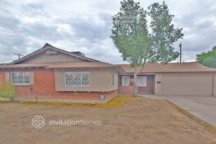 4147 W Tuckey Ln, Unit 2 in Phoenix, AZ - Building Photo