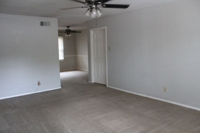 4053 Allison Ave in Memphis, TN - Foto de edificio - Building Photo