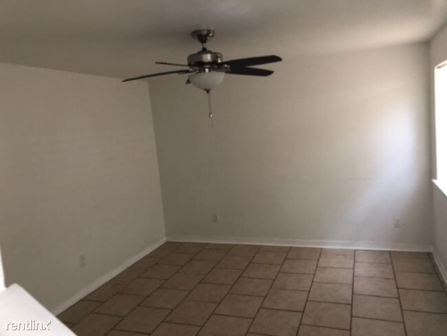 2833 Fayette St-Unit -Apt -A in Kenner, LA - Building Photo - Building Photo