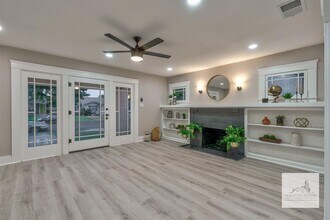 1435 N Poplar Ave in Fresno, CA - Building Photo - Building Photo