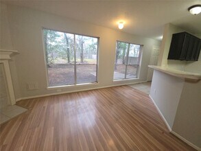 3706 Nutwood Ln in Spring, TX - Foto de edificio - Building Photo