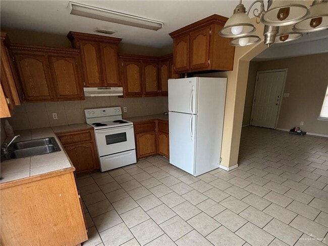 1307 E Coyote St in Pharr, TX - Building Photo - Building Photo