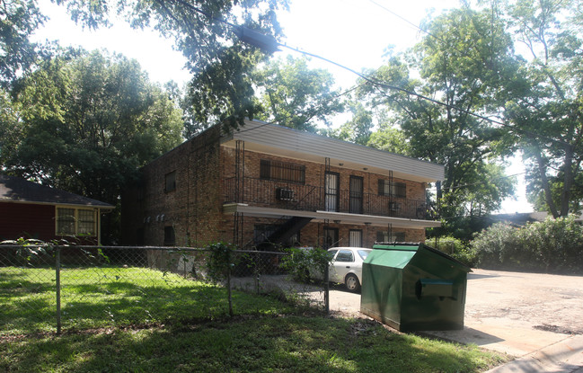 2801 Iowa St in Baton Rouge, LA - Foto de edificio - Building Photo