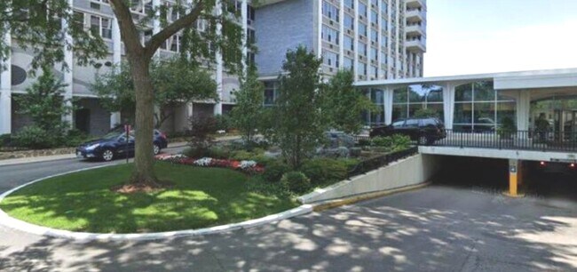 4250 N Marine Dr