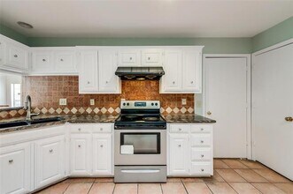 2929 Big Oaks Dr in Garland, TX - Building Photo - Building Photo