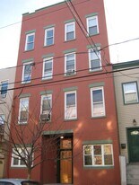 313 5th St in Jersey City, NJ - Building Photo