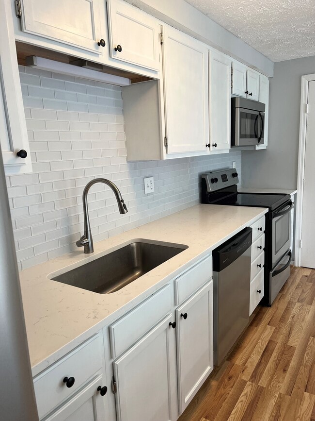 48 Sweetfern Ct, Unit 48