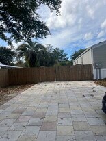 4374 Loys Dr in Jacksonville, FL - Building Photo