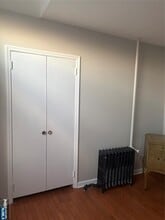 24 Maiden Ln in Little Ferry, NJ - Building Photo - Building Photo