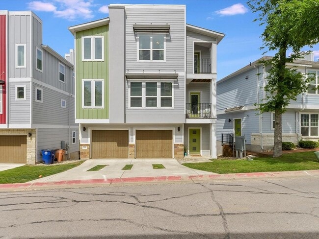 1916 Warely Ln, Unit 238 in Austin, TX - Building Photo - Building Photo