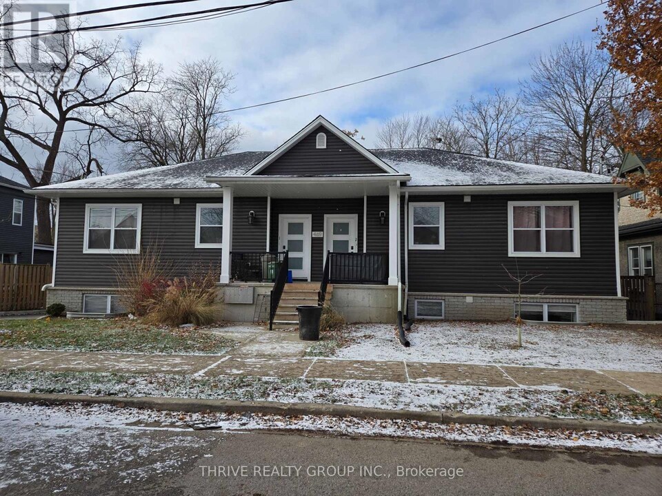 469-469 Elizabeth St in London, ON - Building Photo