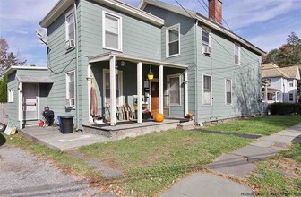 77 Foxhall Ave in Kingston, NY - Building Photo - Building Photo