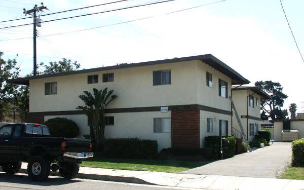 236-238 E Pearl St in Port Hueneme, CA - Foto de edificio - Building Photo