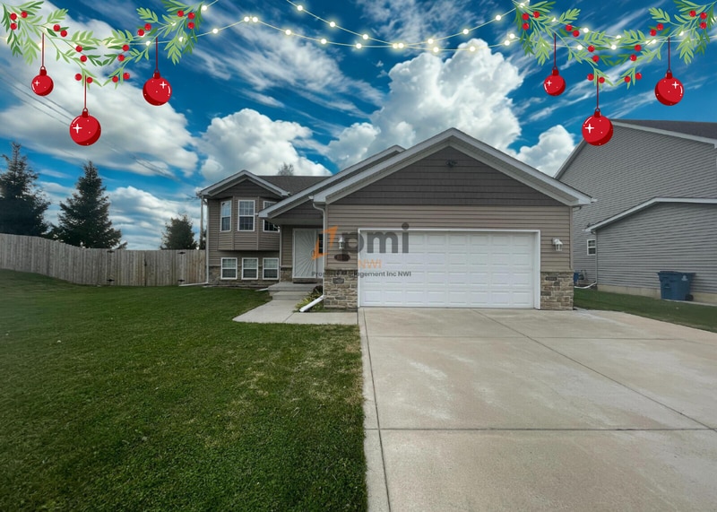 10880 Mississippi St in Crown Point, IN - Building Photo