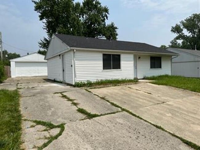 property at 2656 Sherborne Crescent