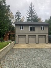 3764 Biz Point Rd in Anacortes, WA - Building Photo - Building Photo