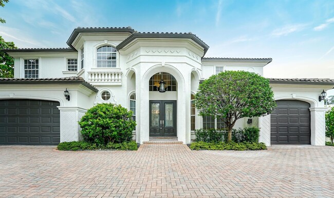 749 NE 71st St in Boca Raton, FL - Foto de edificio - Building Photo