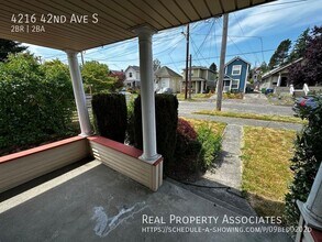 4216 42nd Ave S in Seattle, WA - Building Photo - Building Photo