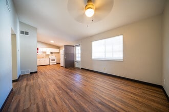 289 Julien Ct in Akron, OH - Building Photo - Building Photo