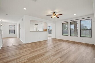 1001 Lily Pad Ln in Leander, TX - Building Photo - Building Photo