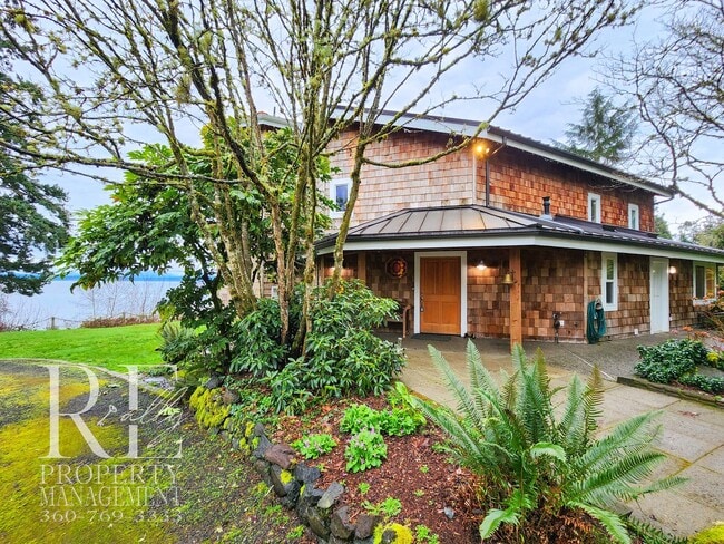 31710 Sunrise Beach Ct NE in Kingston, WA - Building Photo - Building Photo