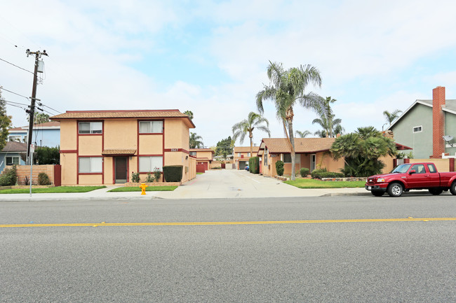 2517-2525 Delaware St in Huntington Beach, CA - Building Photo - Building Photo