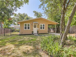 1801 Ann Arbor Ave in Austin, TX - Building Photo - Building Photo