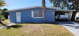 8103 Agress Ave in North Port, FL - Building Photo